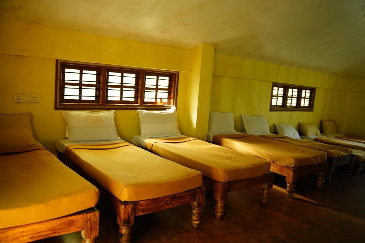 Готель Qexperiences Coorg Мадікері Екстер'єр фото