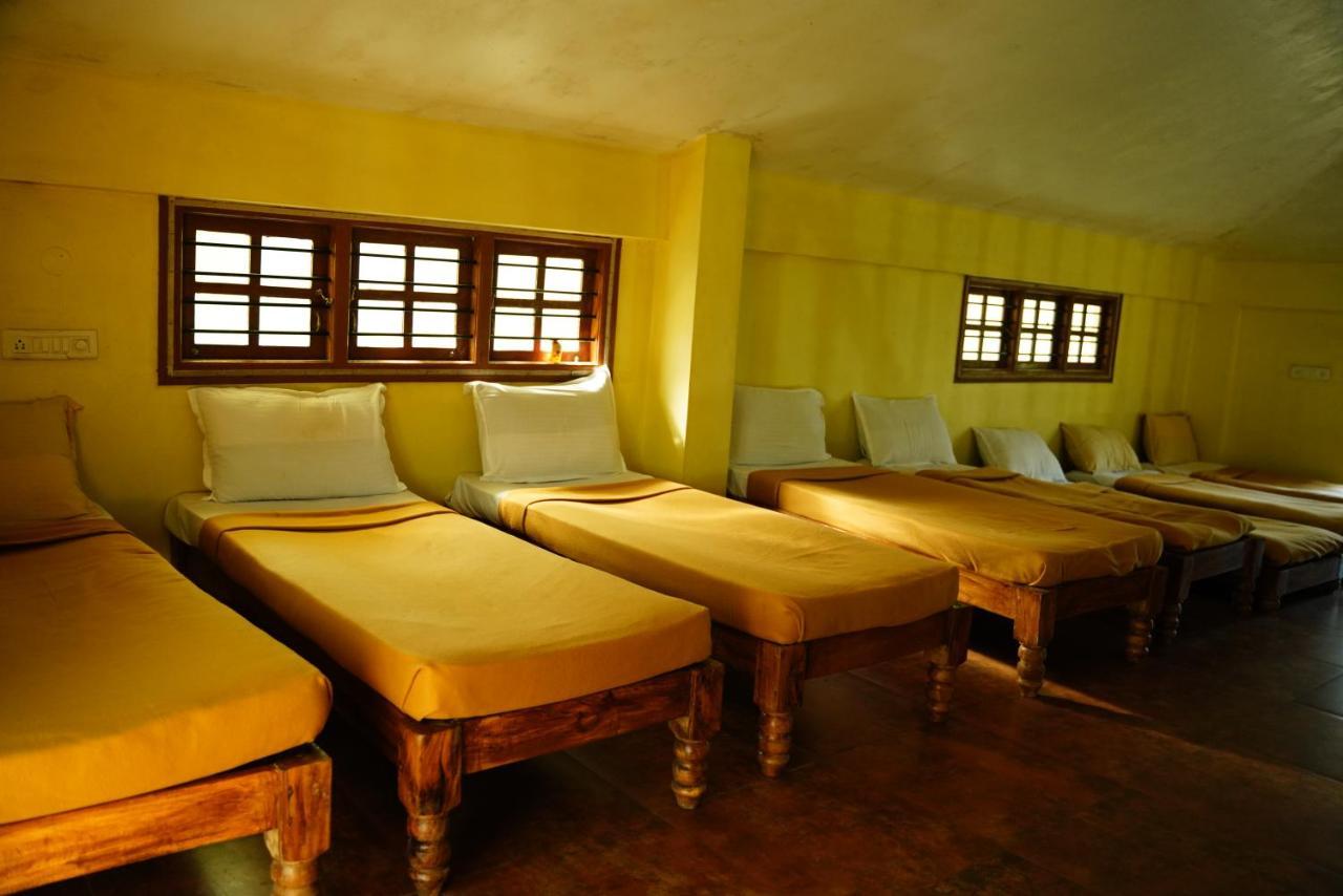 Готель Qexperiences Coorg Мадікері Екстер'єр фото